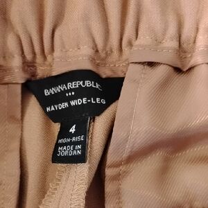 Banana Republic High-Rise Wide-Leg Pants in Tan